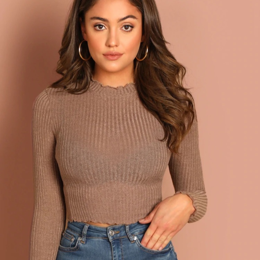 Ribbed Long-Sleeve Crop Top